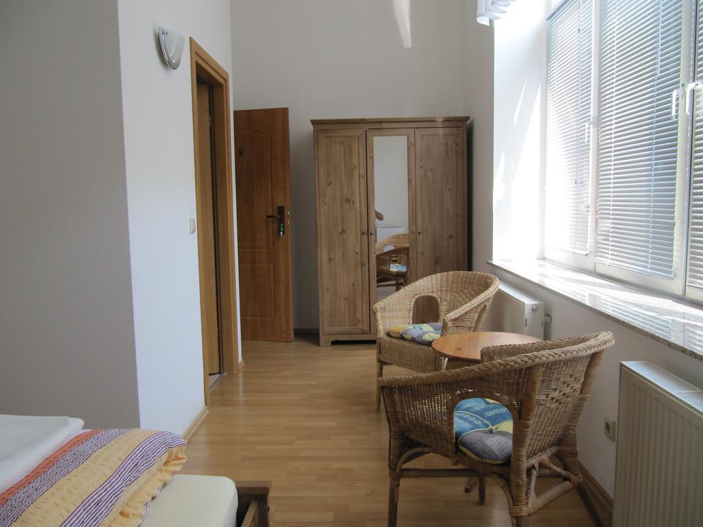 Hotel Am Bahnhof Coppenbrugge Phòng bức ảnh